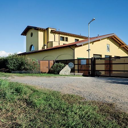 Agriturismo Camisi Qh Cambiago Bagian luar foto