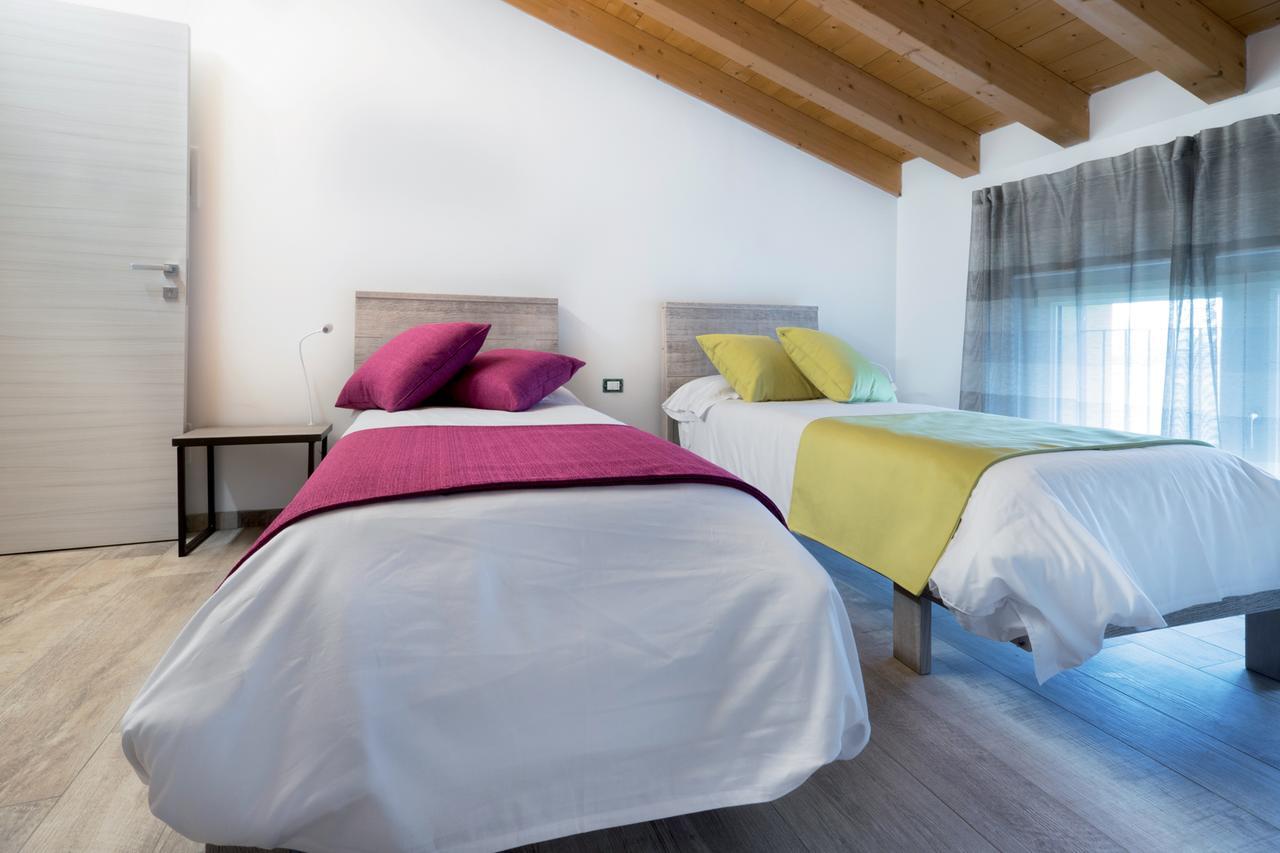 Agriturismo Camisi Qh Cambiago Bagian luar foto